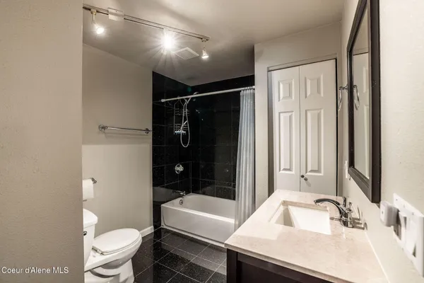 $537,500 | 1041 North 17th Street, Coeur D'Alene, ID 83814