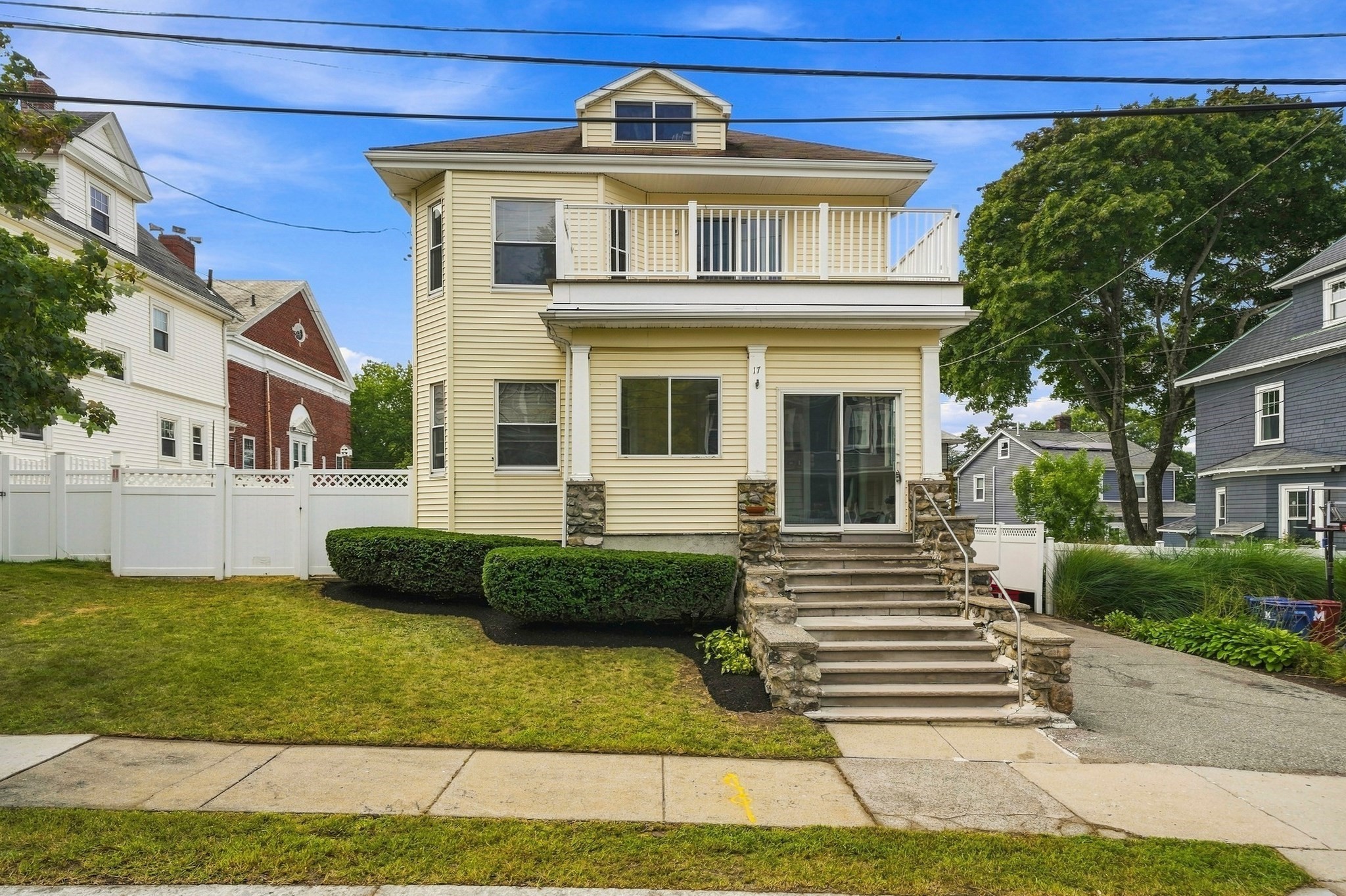 17 Linden Road Melrose, MA 02176 - Photo 2 of 34 Gallery Image 2