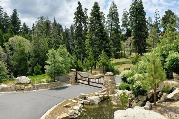 $399,000 | 275 Ponderosa Peak Road, Lake Arrowhead, CA 92352