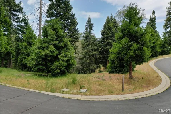 $399,000 | 275 Ponderosa Peak Road, Lake Arrowhead, CA 92352