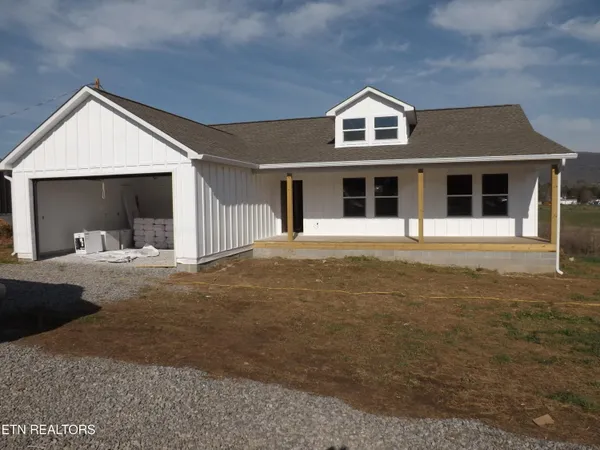 $415,000 | 941 Shawanee Road, Harrogate, TN 37752