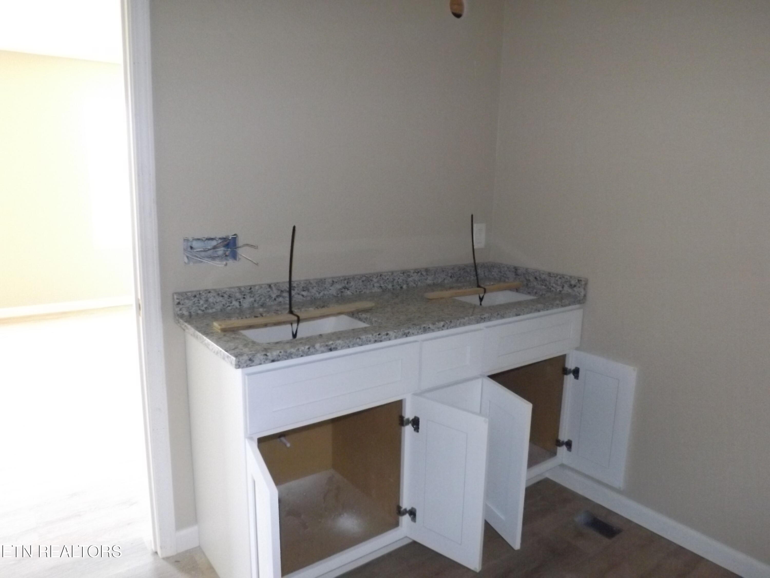 941 Shawanee Road Harrogate, TN 37752 - Photo 19 of 31 DSCF3940 - Copy