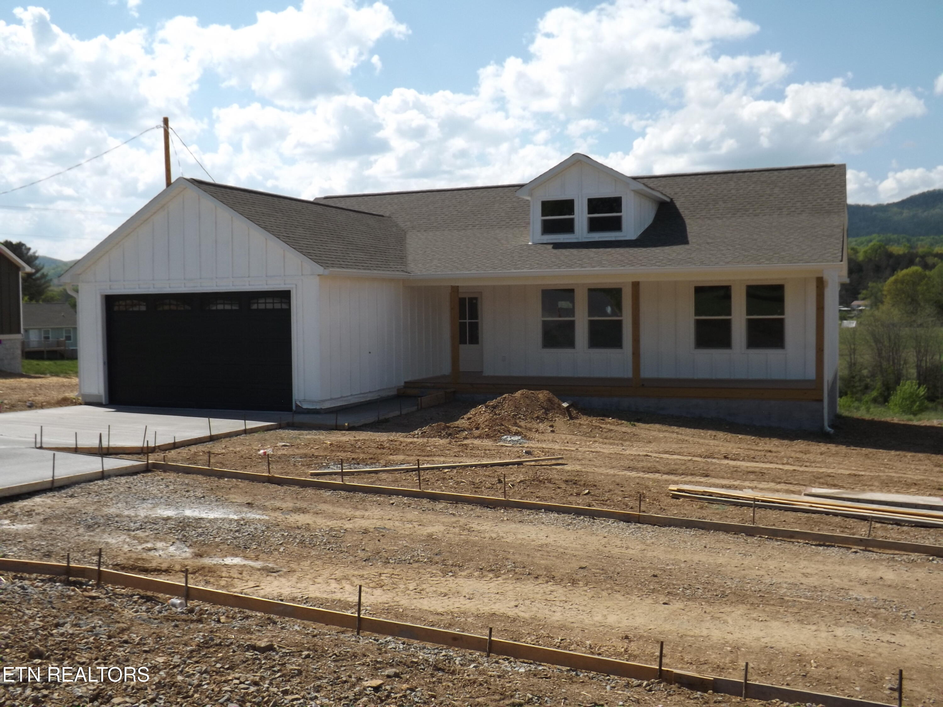 941 Shawanee Road Harrogate, TN 37752 - Photo 2 of 31 DSCF3932 - Copy