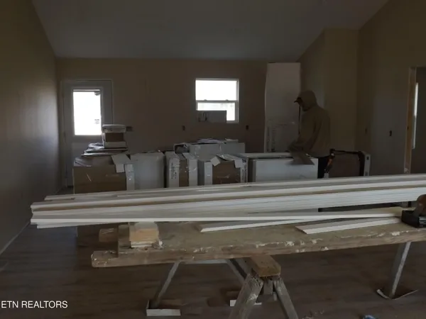 $415,000 | 941 Shawanee Road, Harrogate, TN 37752