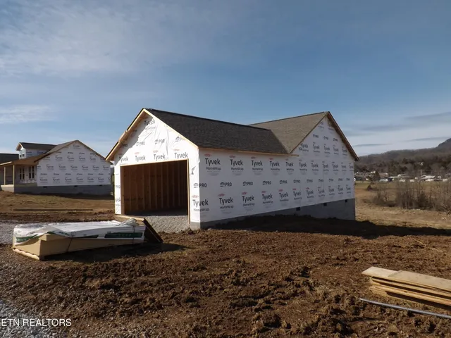 $415,000 | 941 Shawanee Road, Harrogate, TN 37752