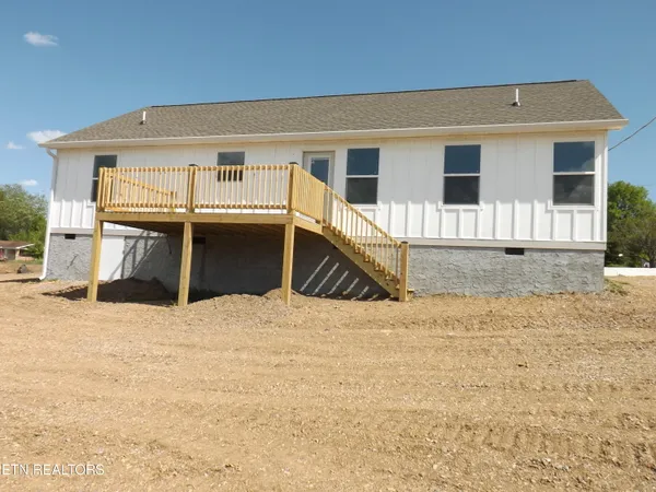 $415,000 | 941 Shawanee Road, Harrogate, TN 37752
