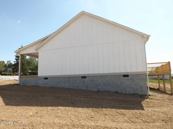 $415,000 | 941 Shawanee Road, Harrogate, TN 37752