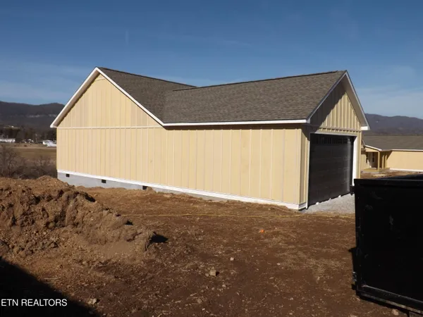 $415,000 | 941 Shawanee Road, Harrogate, TN 37752