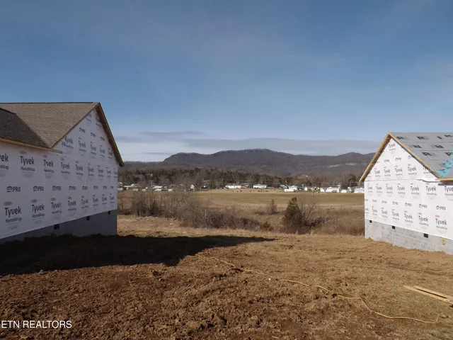 $415,000 | 941 Shawanee Road, Harrogate, TN 37752