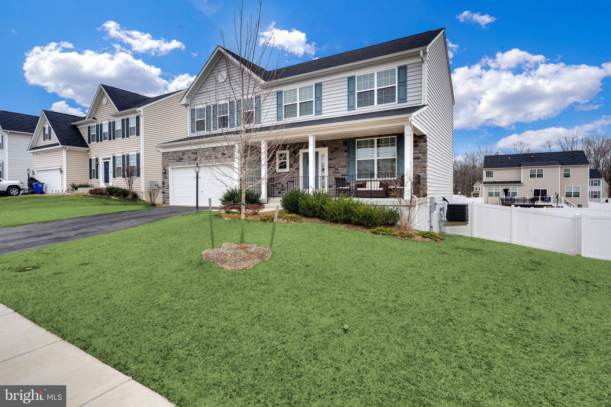 Beautiful home in Eagles Pointe West