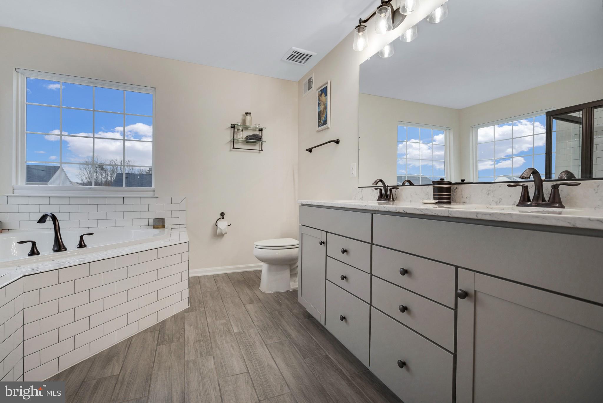 15895 Aerial View Road Woodbridge, VA 22193 - Photo 10 of 42 En suite primary bath