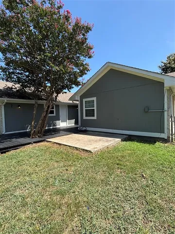 $329,000 | 5008 Edgewater Drive, Rowlett, TX 75088