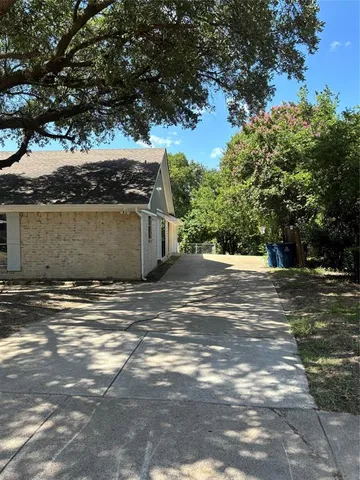 $329,000 | 5008 Edgewater Drive, Rowlett, TX 75088