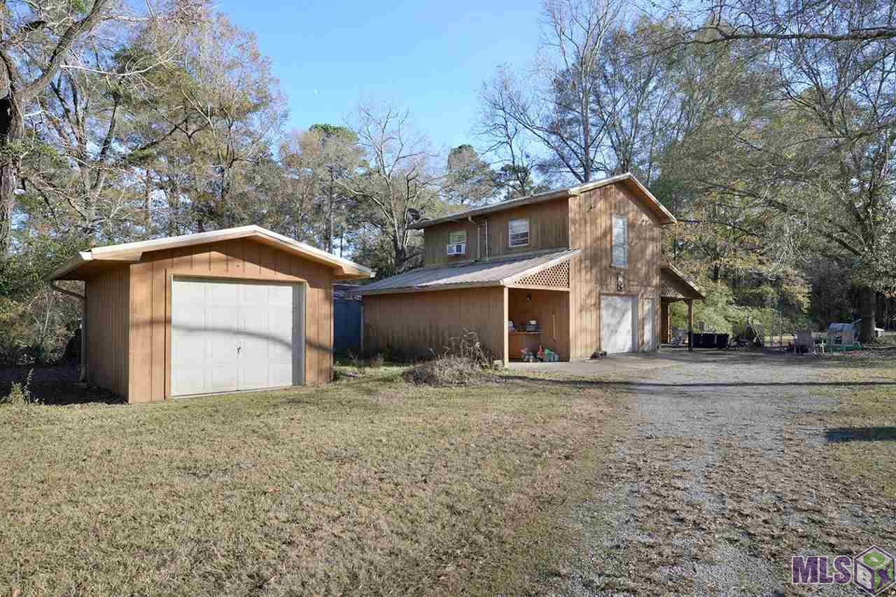 9808 Arnold Road Denham Springs, LA 70726 - Photo 3 of 16 Storage Shed ~ Workshop ~ Apartment
