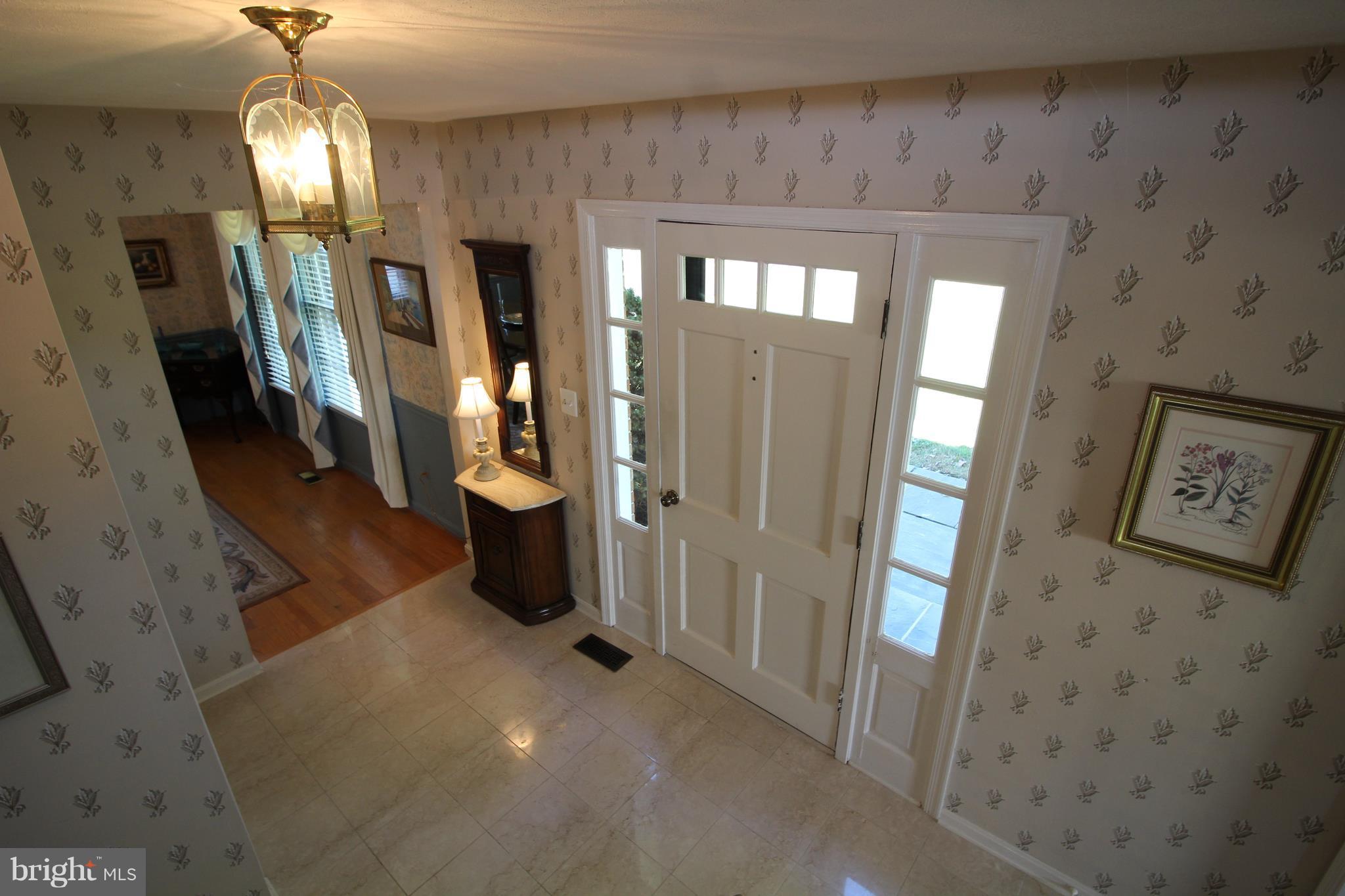 18513 Kingshill Road Germantown, MD 20874 - Photo 14 of 30 Interior (General)