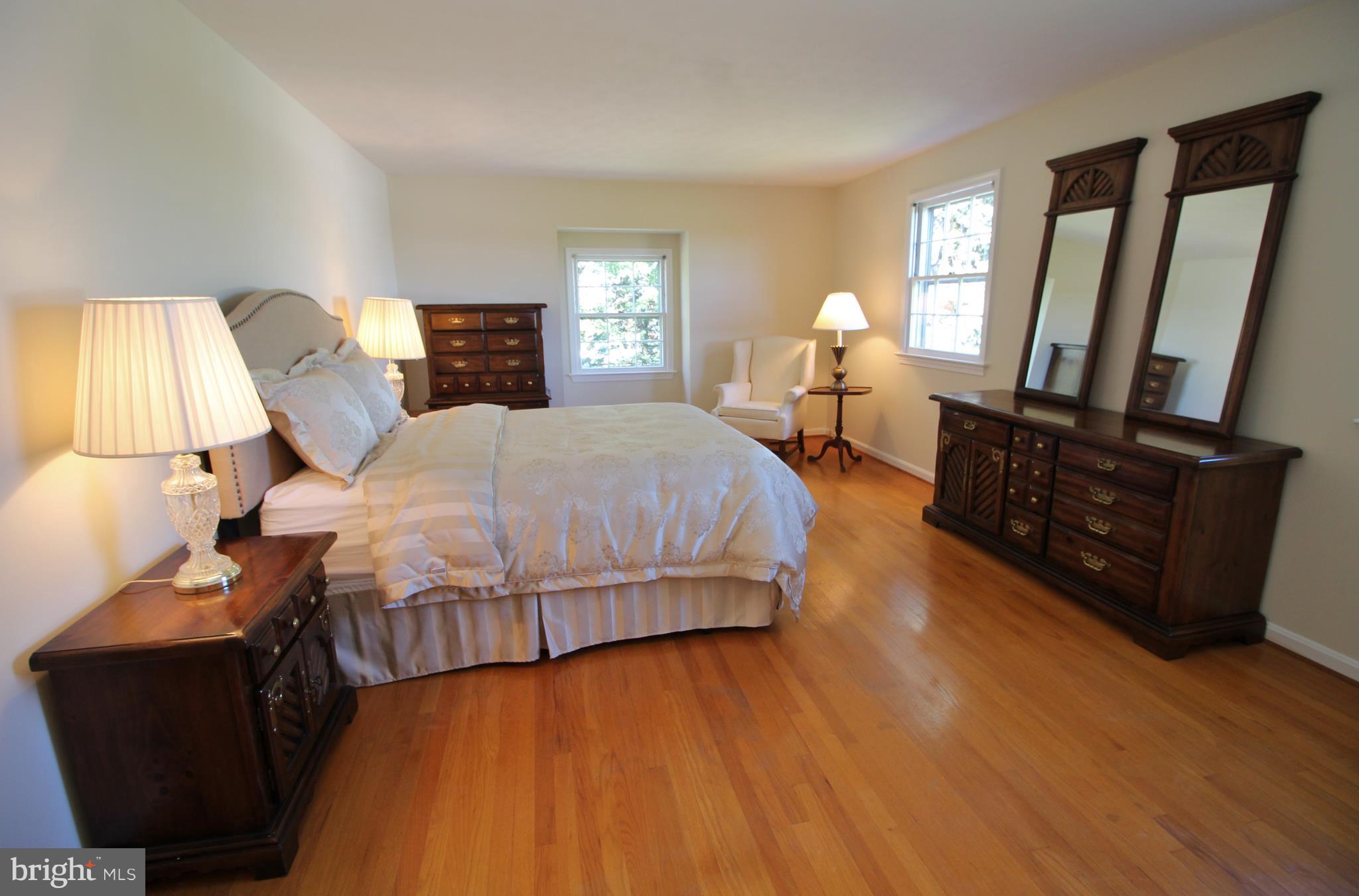18513 Kingshill Road Germantown, MD 20874 - Photo 15 of 30 Bedroom (Master)