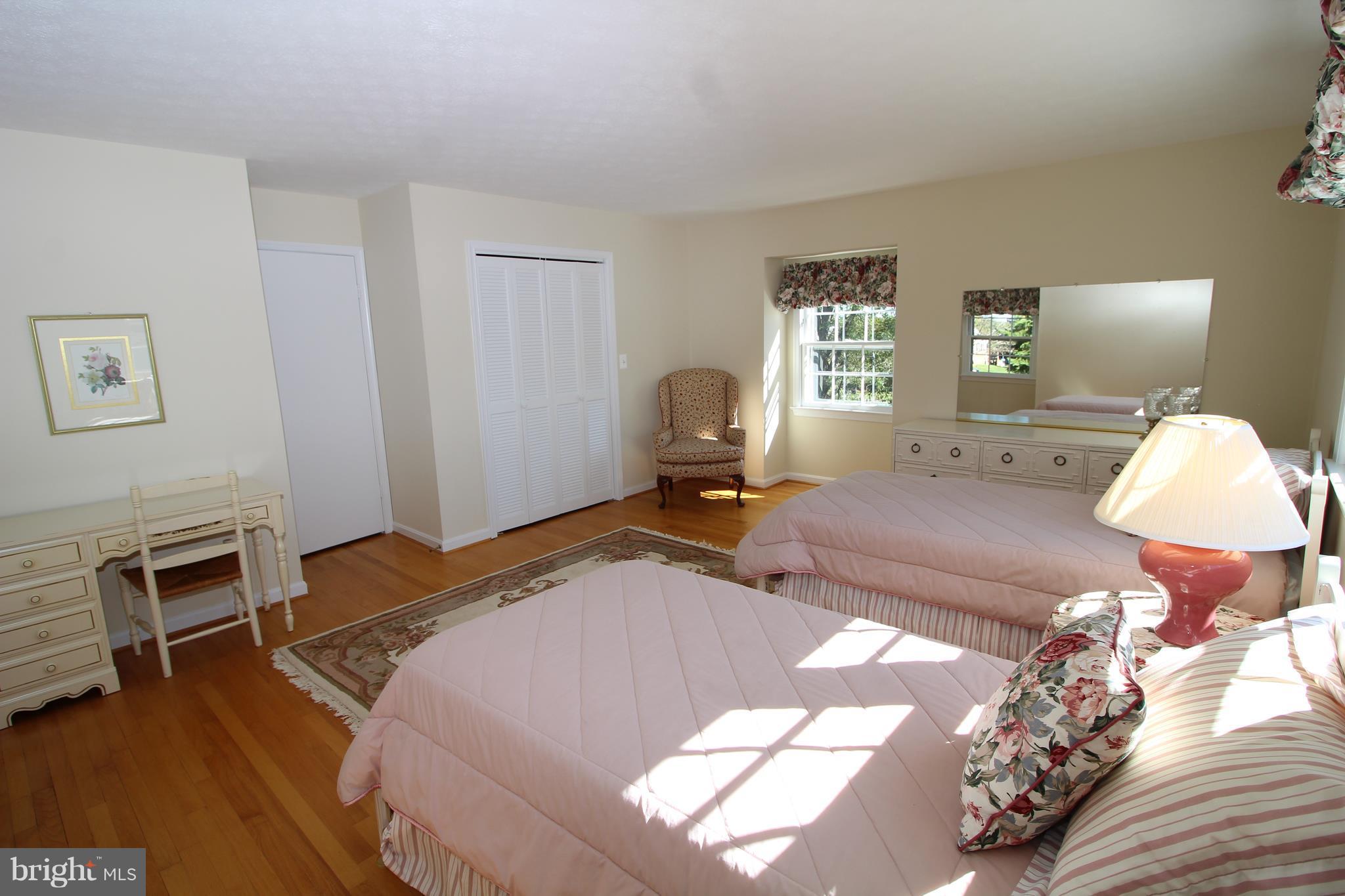 18513 Kingshill Road Germantown, MD 20874 - Photo 17 of 30 Bedroom