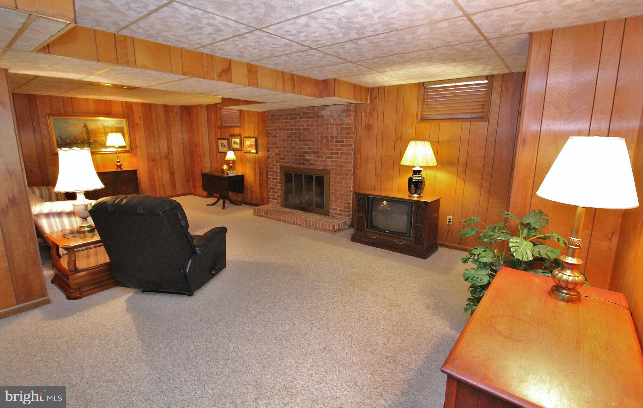 18513 Kingshill Road Germantown, MD 20874 - Photo 25 of 30 Basement