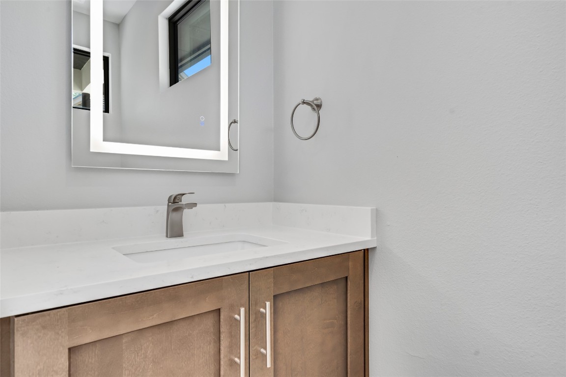 5612 Clay Avenue, Unit B Austin, TX 78756 - Photo 13 of 14