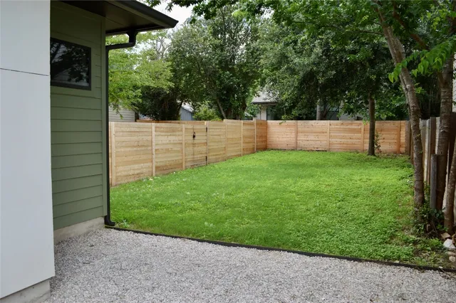 $3,450 | 5612 Clay Avenue, Unit B, Austin, TX 78756