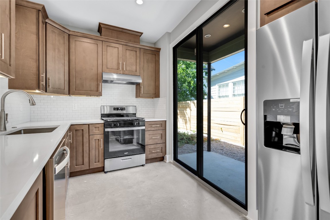 5612 Clay Avenue, Unit B Austin, TX 78756 - Photo 4 of 14