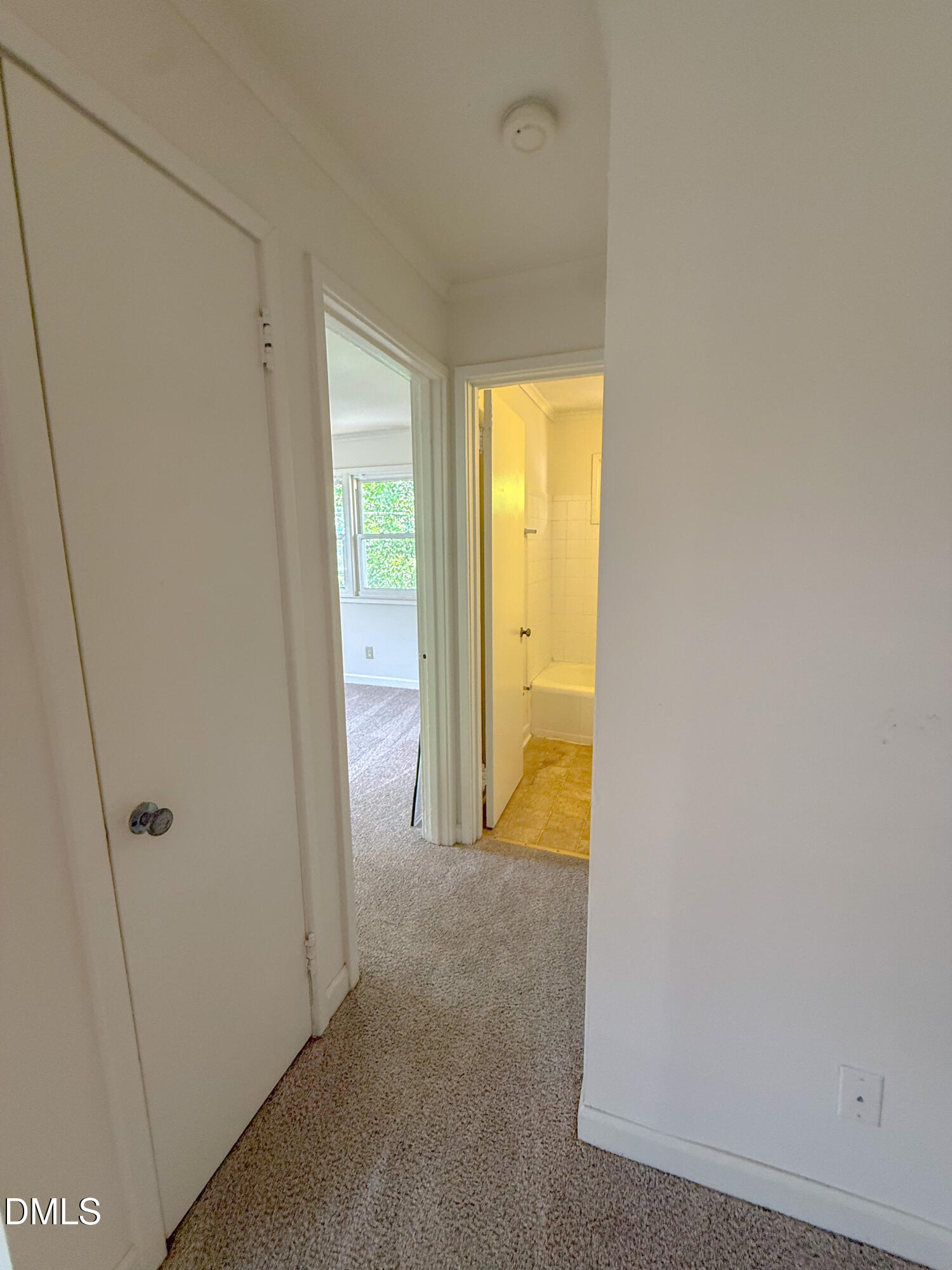 705 Daniels Street, Unit C Raleigh, NC 27605 - Photo 6 of 9 Hall