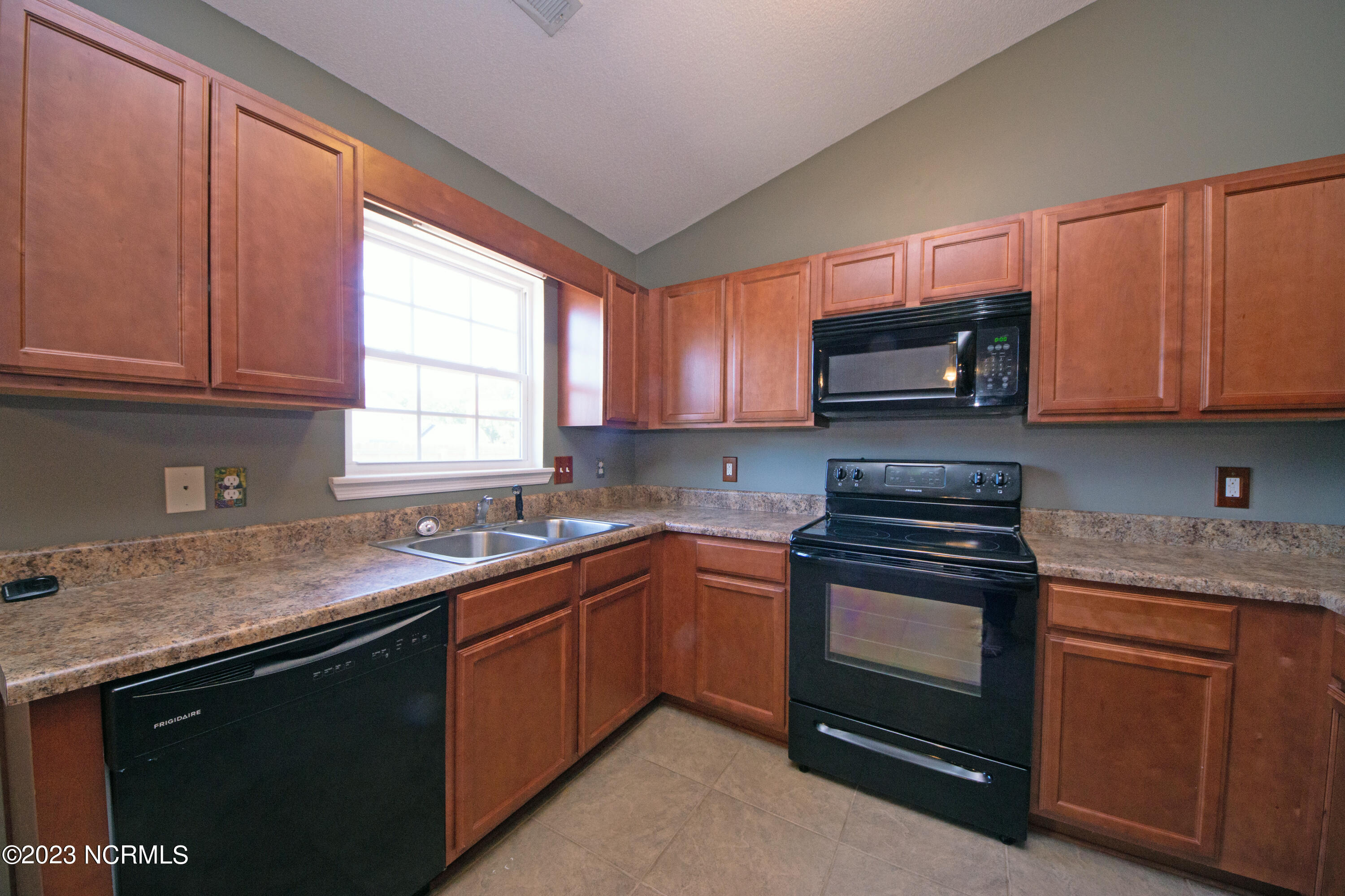 211 Michel Court Hubert, NC 28539 - Photo 13 of 33 DSC08999