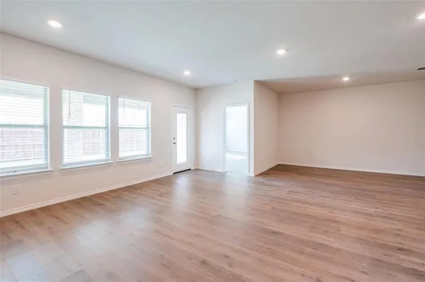 $2,650 | 1819 Pecan Valley Drive, Kaufman, TX 75142