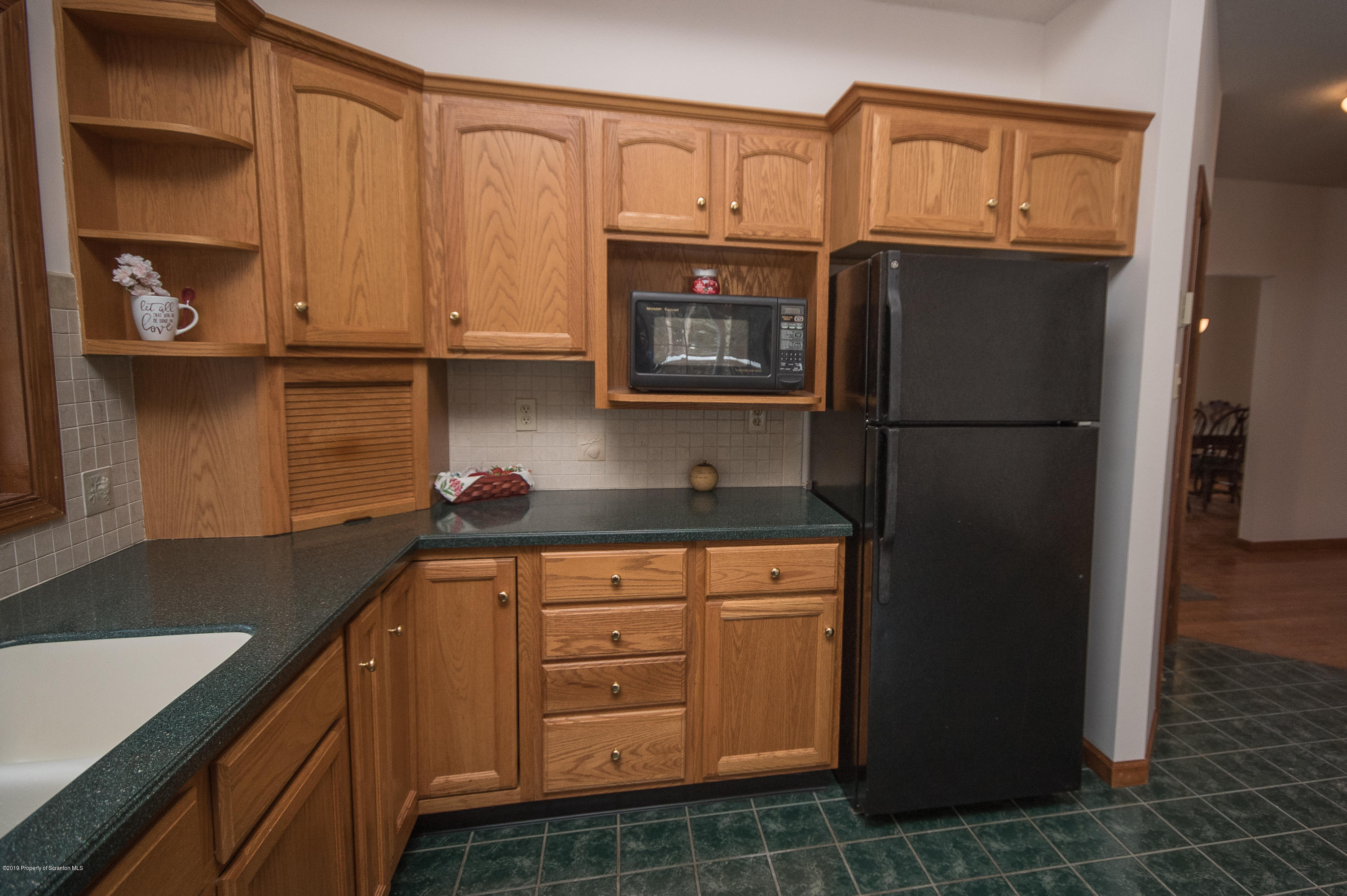 881 Cortez Road Lake Ariel, PA 18436 - Photo 16 of 60 Gallery Image 16