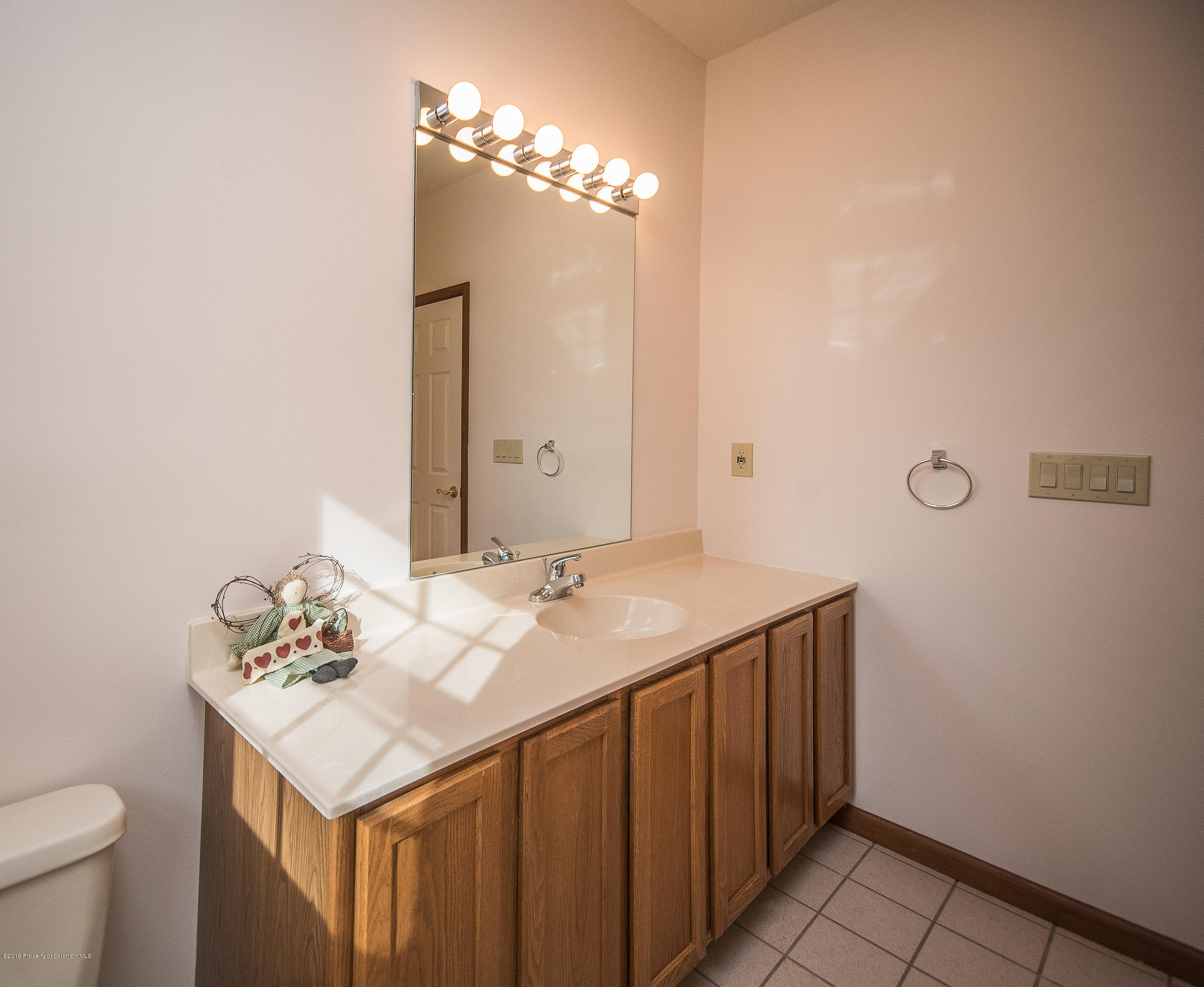 881 Cortez Road Lake Ariel, PA 18436 - Photo 35 of 60 Gallery Image 35