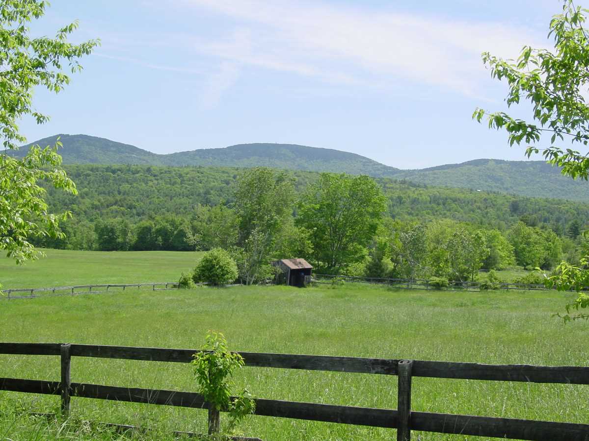 3 Sand Hill Road, Unit 4 Gilford, NH 03249 - Photo 1 of 11