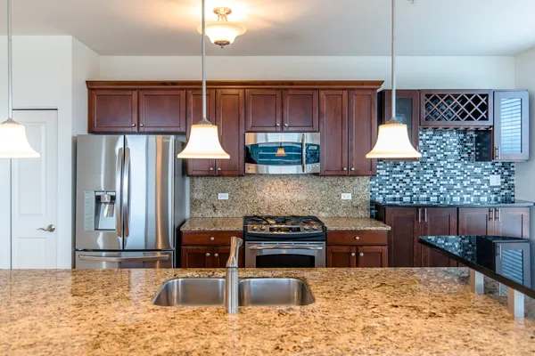 $3,350 | 850 Village Center Drive, Unit 306, Burr Ridge, IL 60527