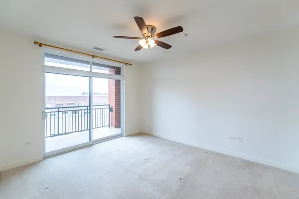 $3,350 | 850 Village Center Drive, Unit 306, Burr Ridge, IL 60527