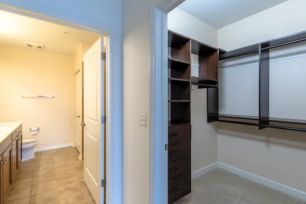 $3,350 | 850 Village Center Drive, Unit 306, Burr Ridge, IL 60527