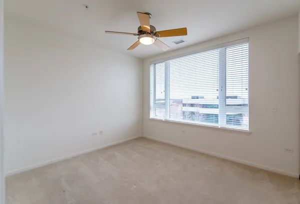 $3,350 | 850 Village Center Drive, Unit 306, Burr Ridge, IL 60527