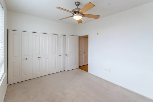 $3,350 | 850 Village Center Drive, Unit 306, Burr Ridge, IL 60527