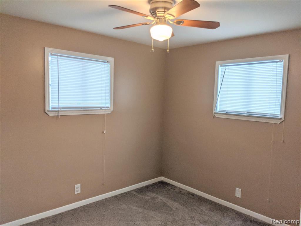 7239 Edward Avenue Center Line, MI 48015 - Photo 12 of 28