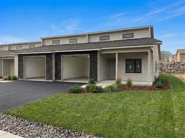 $293,000 | 4332 Studebaker Lane, Eau Claire, WI 54703