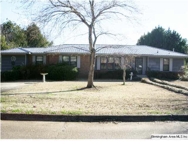 707 Country Club Road Sylacauga, AL 35150 - Photo 1 of 3