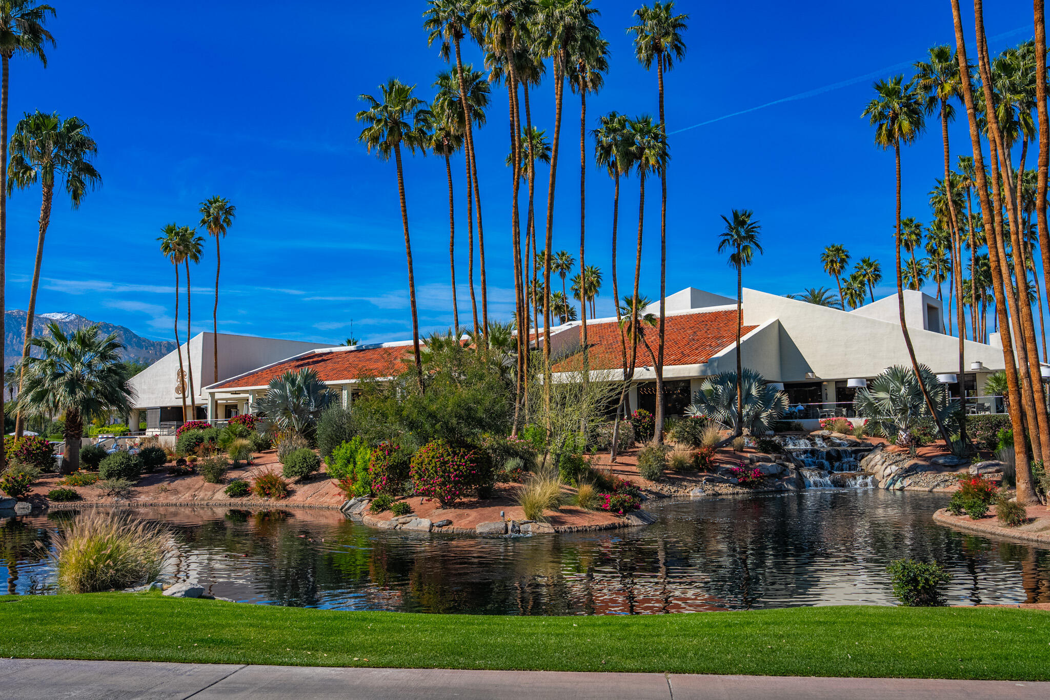 52 Princeton Drive Rancho Mirage, CA 92270 - Photo 43 of 52 a view of a patio with swimming pool