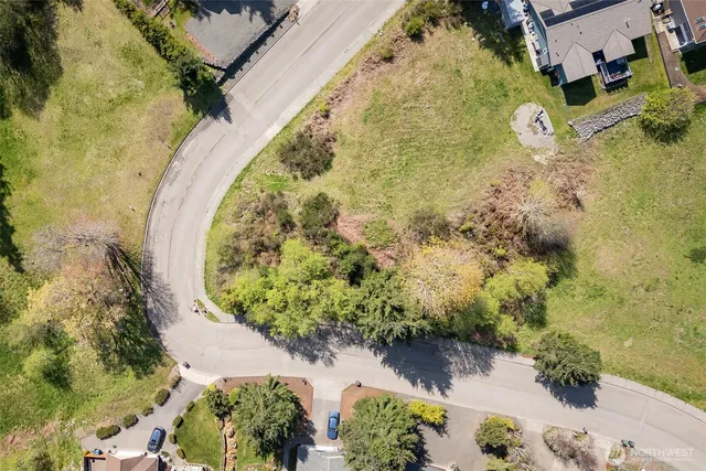 a view of a swimming pool