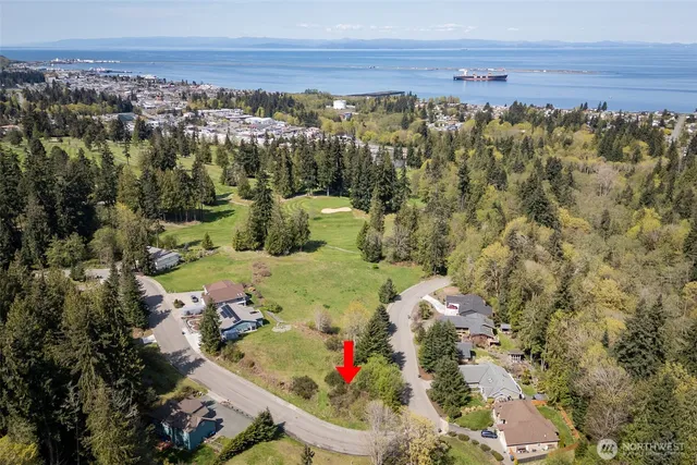 a view of outdoor space and city view