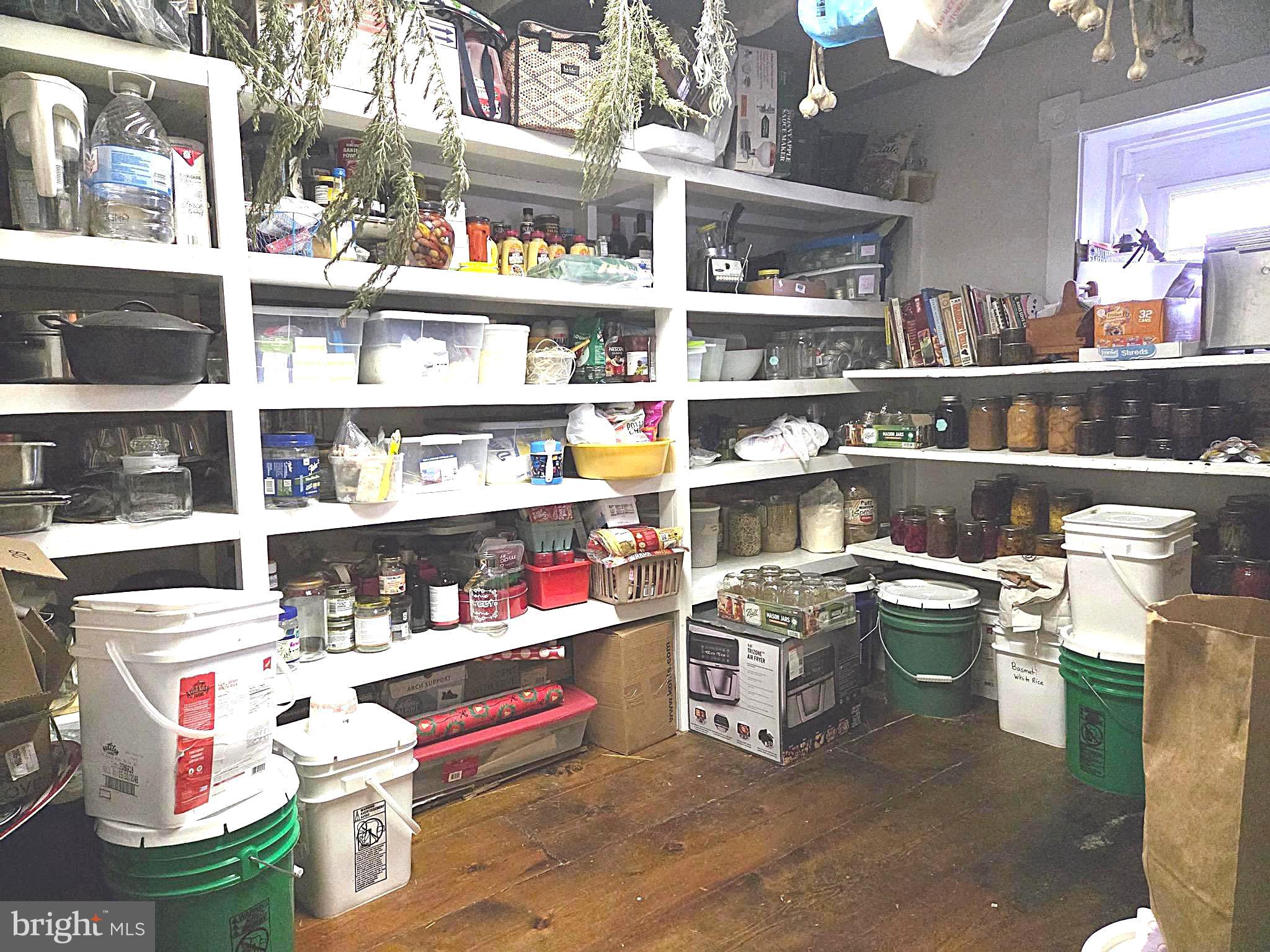 27329 Iron Gate Road Federalsburg, MD 21632 - Photo 28 of 57 a room with stainless steel appliances kitchen view and living room view