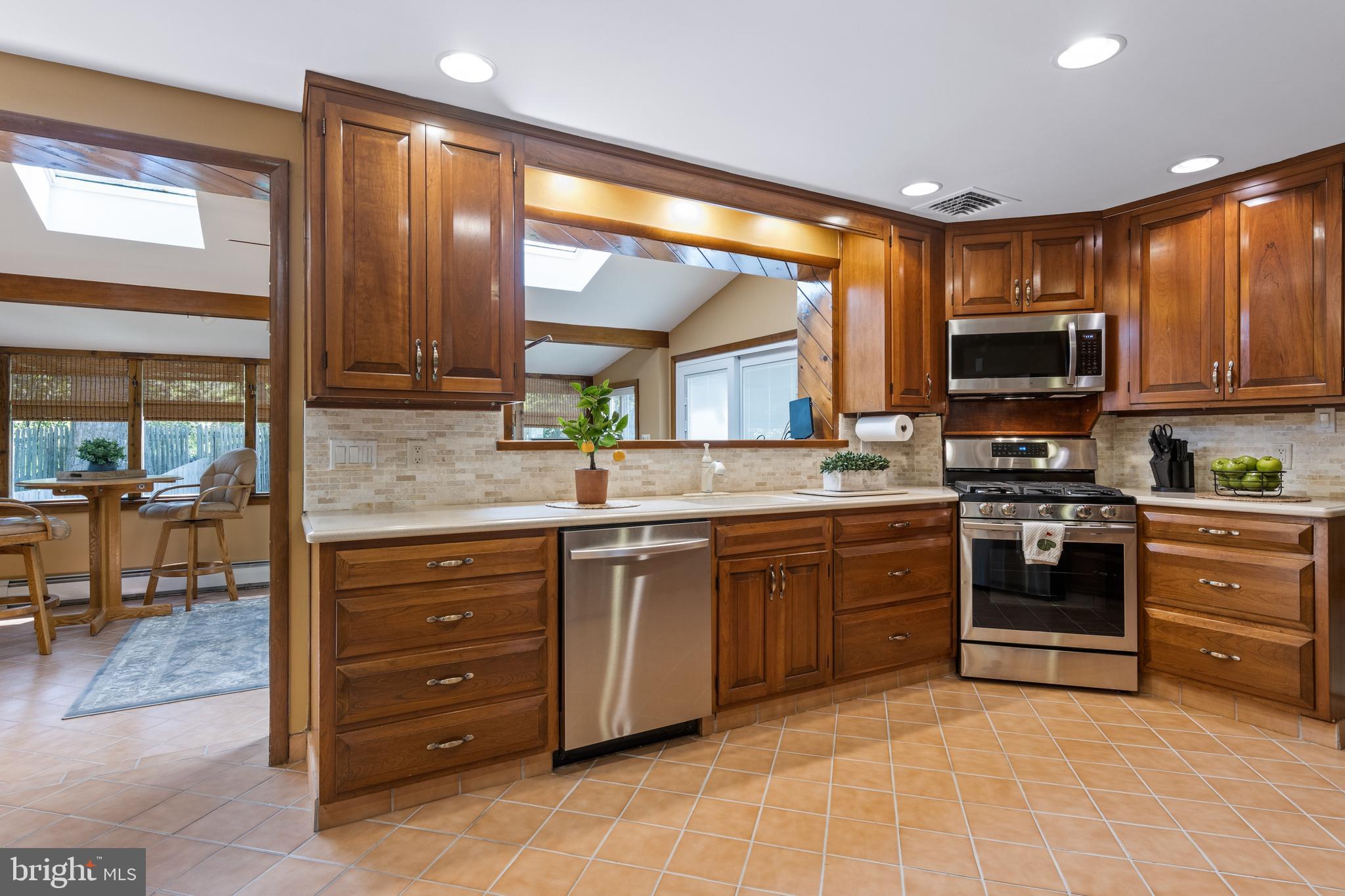 467 Woodcrest Road Wayne, PA 19087 - Photo 12 of 33