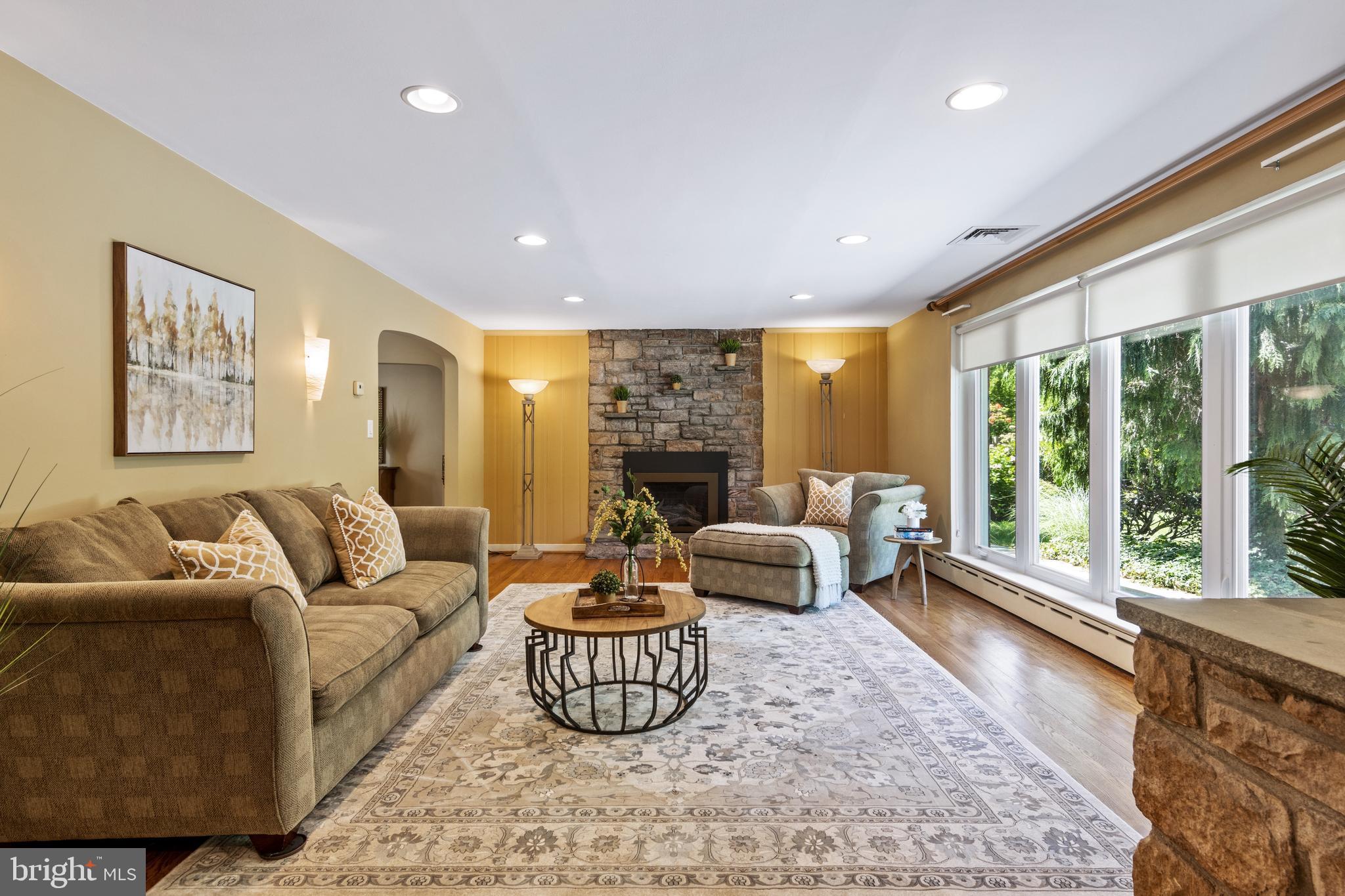 467 Woodcrest Road Wayne, PA 19087 - Photo 4 of 33