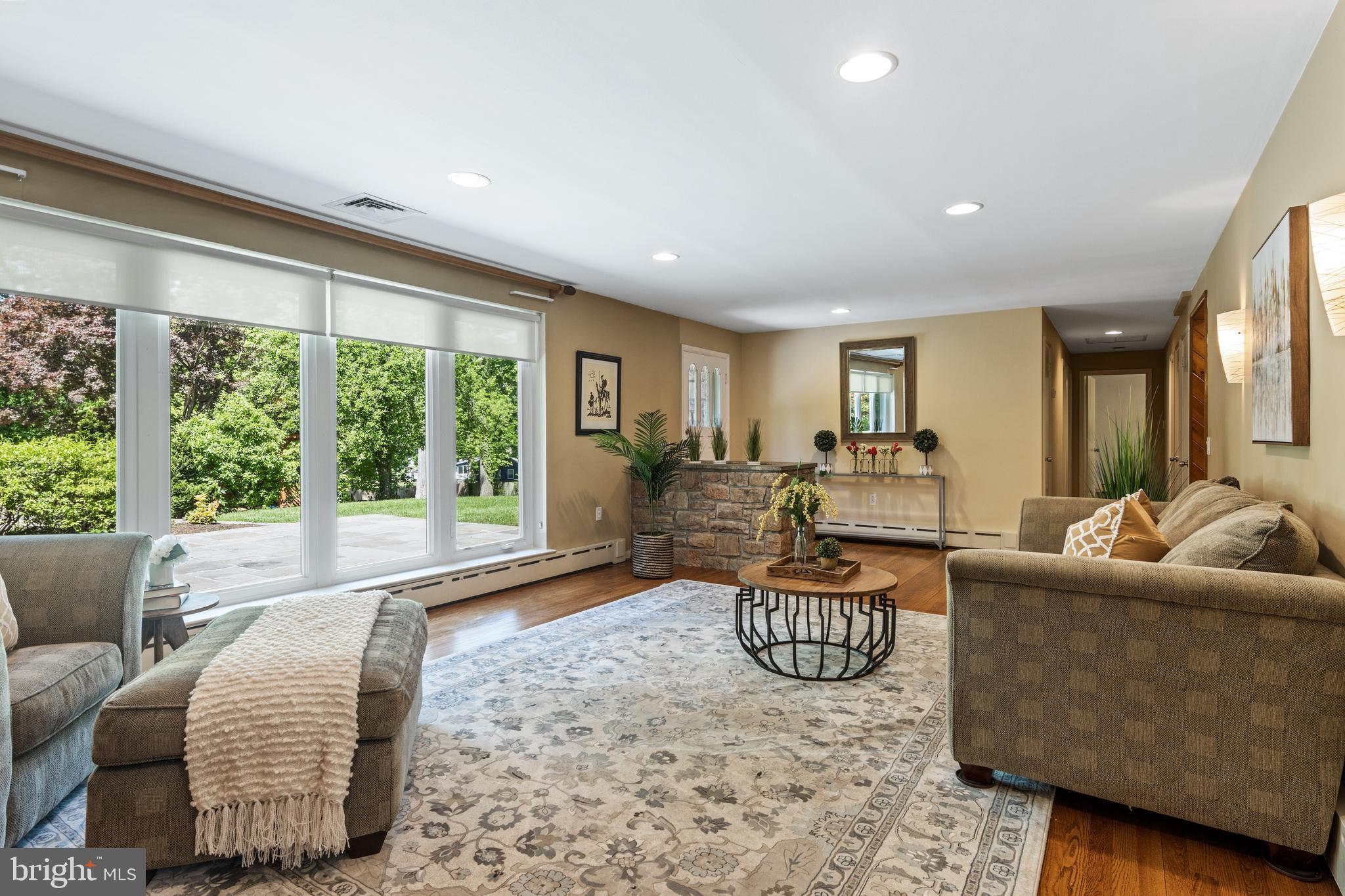 467 Woodcrest Road Wayne, PA 19087 - Photo 5 of 33