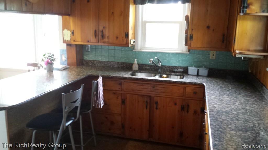9461 Napier Road Northville, MI 48167 - Photo 15 of 40 2014-07-27 12.38