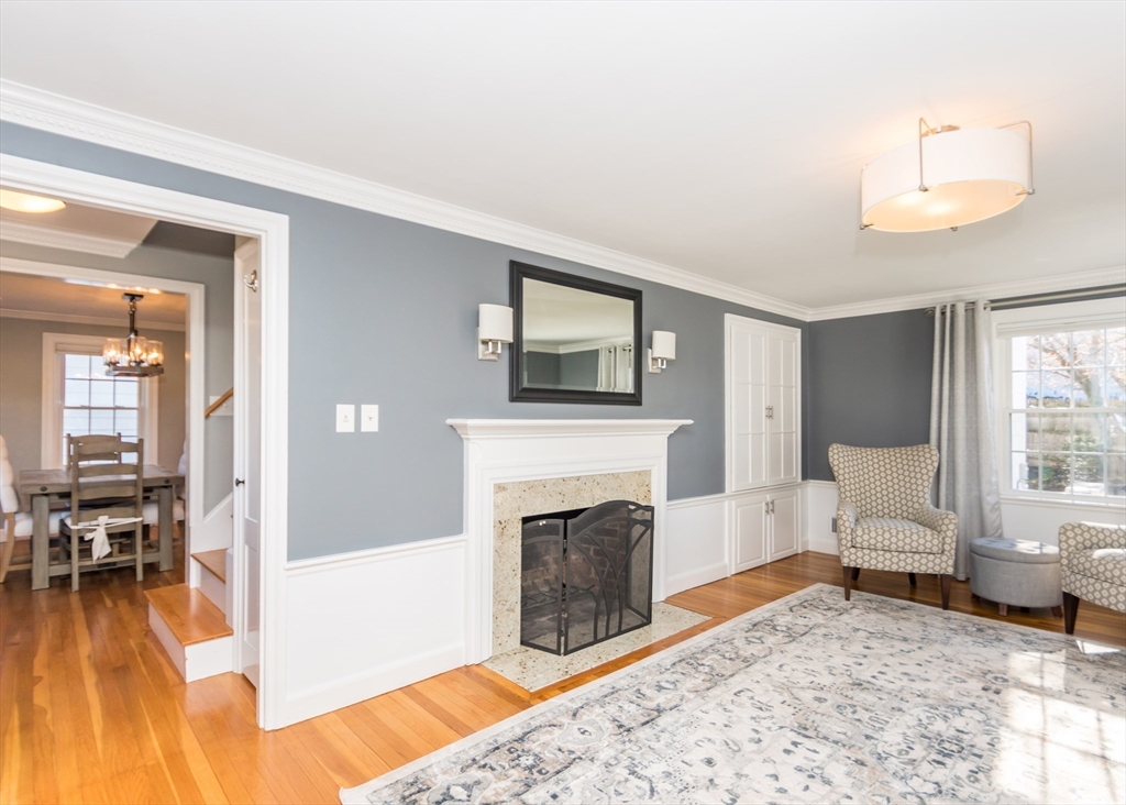 91 Canterbury Road Waltham, MA 02453 - Photo 15 of 41