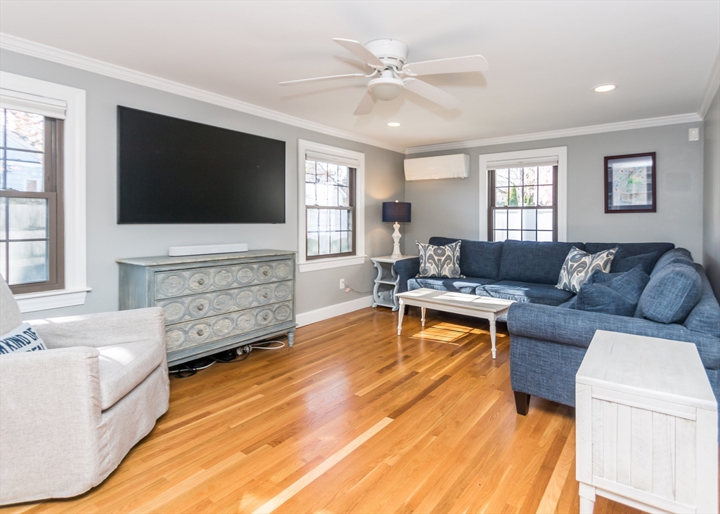 91 Canterbury Road Waltham, MA 02453 - Photo 16 of 41