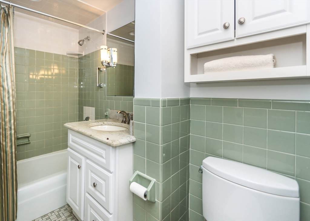 91 Canterbury Road Waltham, MA 02453 - Photo 30 of 41